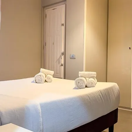 Family 2br With Balcony, Near Metro Apartamento